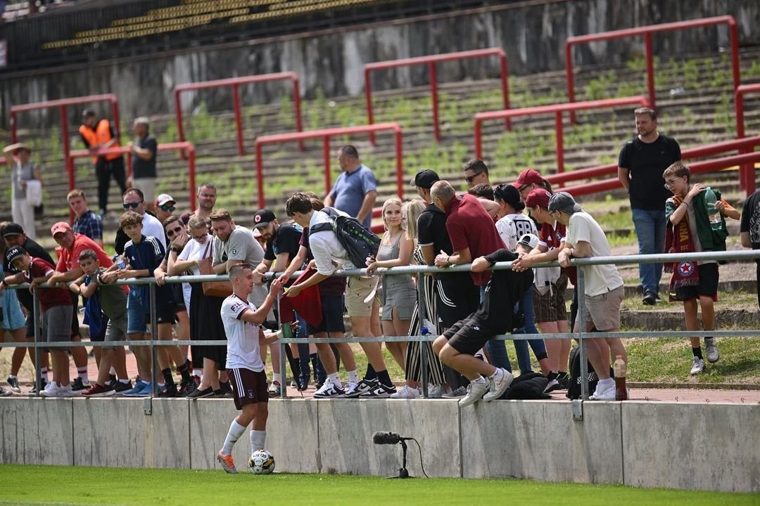 ✍️ REPORTÁŽ | Sparta zvládla i druhé přípravné utkání a po gólech Součka, Wiesnera a Juliše porazila Opavu 3:0. 

Reportáž ze zápasu najdete na webu ? #acsparta